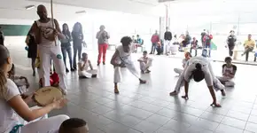 Em SP, capoeira apoia desenvolvimento de alunos da rede pública