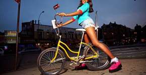 Azealia Banks celebra vitória de Trump e xinga Hillary de ‘vaca’