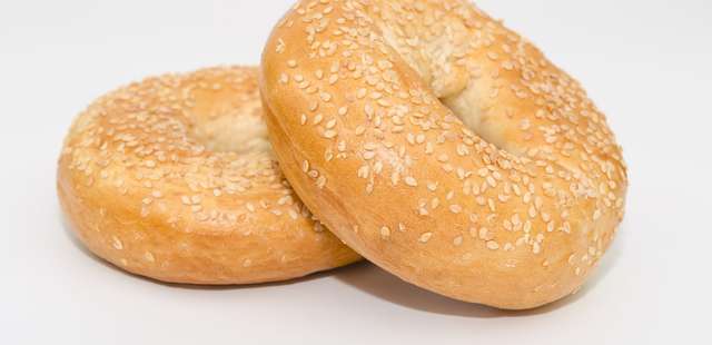 Rosca recheada salgada: simples, deliciosa e irresistível