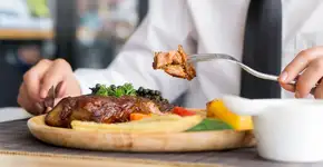 Estudo de Harvard alerta sobre alimento que eleva o risco de demência