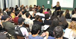 Cursinho popular abre 900 vagas