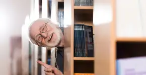 Empresa seleciona idosos para o programa “Vovô estagiário”