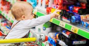 Economia familiar: levar ou não as crianças ao supermercado?