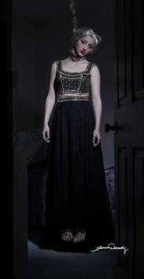 A Rapunzel cometeu suicídio com os próprios cabelos 