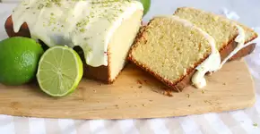 Bolo amanteigado de limão extremamente fácil de fazer