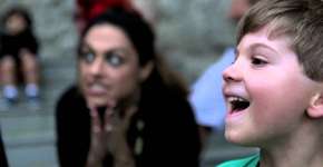 Poesia ao pé do ouvido