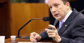 Vacina deveria ser testada em quem já está doente, diz Russomanno