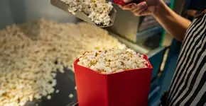 Pipoca de cinema: crocante e deliciosa em casa!