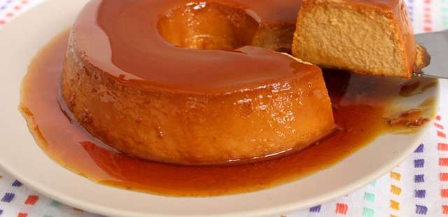 Pudim de doce de leite é a sobremesa perfeita para o fim de semana