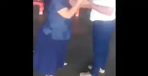 VÍDEO: ‘Serva de Deus’ é presa por homofobia após agredir atendente