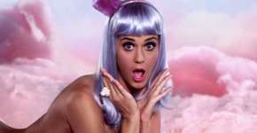 Katy Perry surta com look feito por fã e encomenda um igual