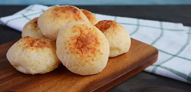 Pão de queijo ma-ra-vi-lho-so!