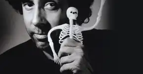 Filme de Tim Burton rejeitado pela Disney cai na internet