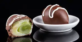 Bombom de uva caseiro que parece de festa – e é fácil de fazer