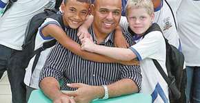 Professor revoluciona escola que era dominada pelo tráfico