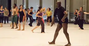 O bailarino Ismael Ivo ganha o prêmio Mestres da Criatividade
