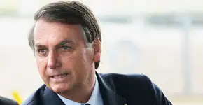 Bolsonaro faz exame e revela que pode estar com câncer de pele