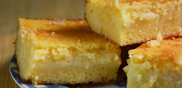 O bolo de fubá mais cremoso que você já provou – com um ingrediente especial