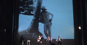 Sanfoneiros cegos criam, ao vivo, trilha sonora para filme mudo