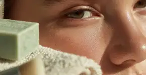 Como cuidar da região T e controlar oleosidade