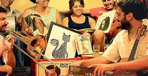 Samba de Brechó A Festa mescla música e feira de segunda mão no Templo