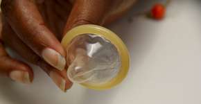 Mulher suspeita de tuberculose e em exame descobre camisinha no pulmão