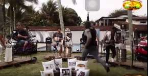 Live de pagode termina com invasão policial e tiroteio no RJ