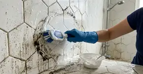 Por que recomendam misturar bicarbonato e água oxigenada?