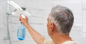 O truque caseiro que elimina os maus odores do banheiro em segundos