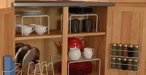 Dicas para aproveitar o espaço dos armários de cozinha