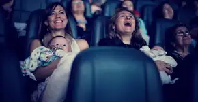 CineMaterna: sessões especiais de cinema para mamães e bebês