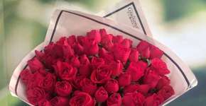 Flores com até 70% de desconto e horário de entrega agendado