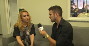 Em entrevista à TV, cantora Joelma é assediada por repórter