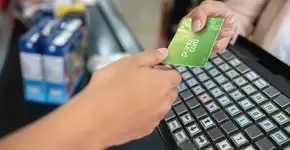 Saiba como ganhar dinheiro vendendo milhas aéreas