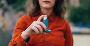 Uso de bombinha para asma não tem relação com problemas cardíacos