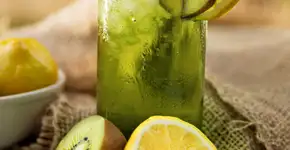 O suco de kiwi ajuda a inibir os efeitos do câncer