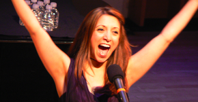 Cantora interpreta Adele e outras 18 divas do pop em apenas uma música