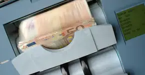 Os bancos suspendem contas bancárias e bloqueiam transferências se você não apresentar esta documentação básica