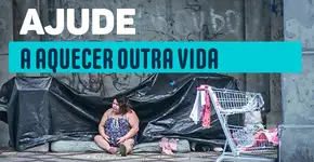 Iniciativa transforma meias em cobertores para doação