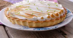 Torta de limão fácil e refrescante para qualquer ocasião