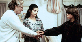 Ator diz que perdeu papel na Marvel após recusar fazer ‘teste do sofá’