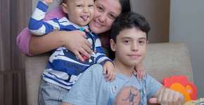 Mãe desabafa sobre maternidade real e causa comoção na internet