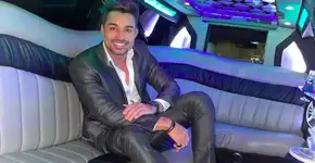 Influenciador é preso após levar filhos a motel com garotas de programa