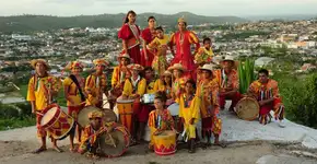 No interior de PE, maracatu é forma de resgatar crianças carentes