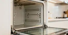 Existe um botão escondido no forno que a maioria das donas de casa desconhece. Aperte-o e ele ficará limpo como novo