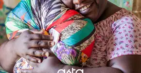 Artesãs de baixa renda confeccionam almofadas para Olimpíada 2016