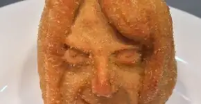 Torcedor misterioso da Copa vira coxinha nas mãos de mineira