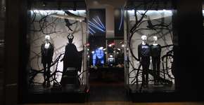 Desenho de modelo vivo em “Artes Performáticas” no CCSP