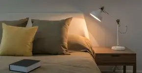 A posição da sua cama está sugando sua energia? Veja o que o Feng Shui recomenda