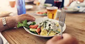 Harvard revela 4 dietas para seguir e viver mais; veja os benefícios